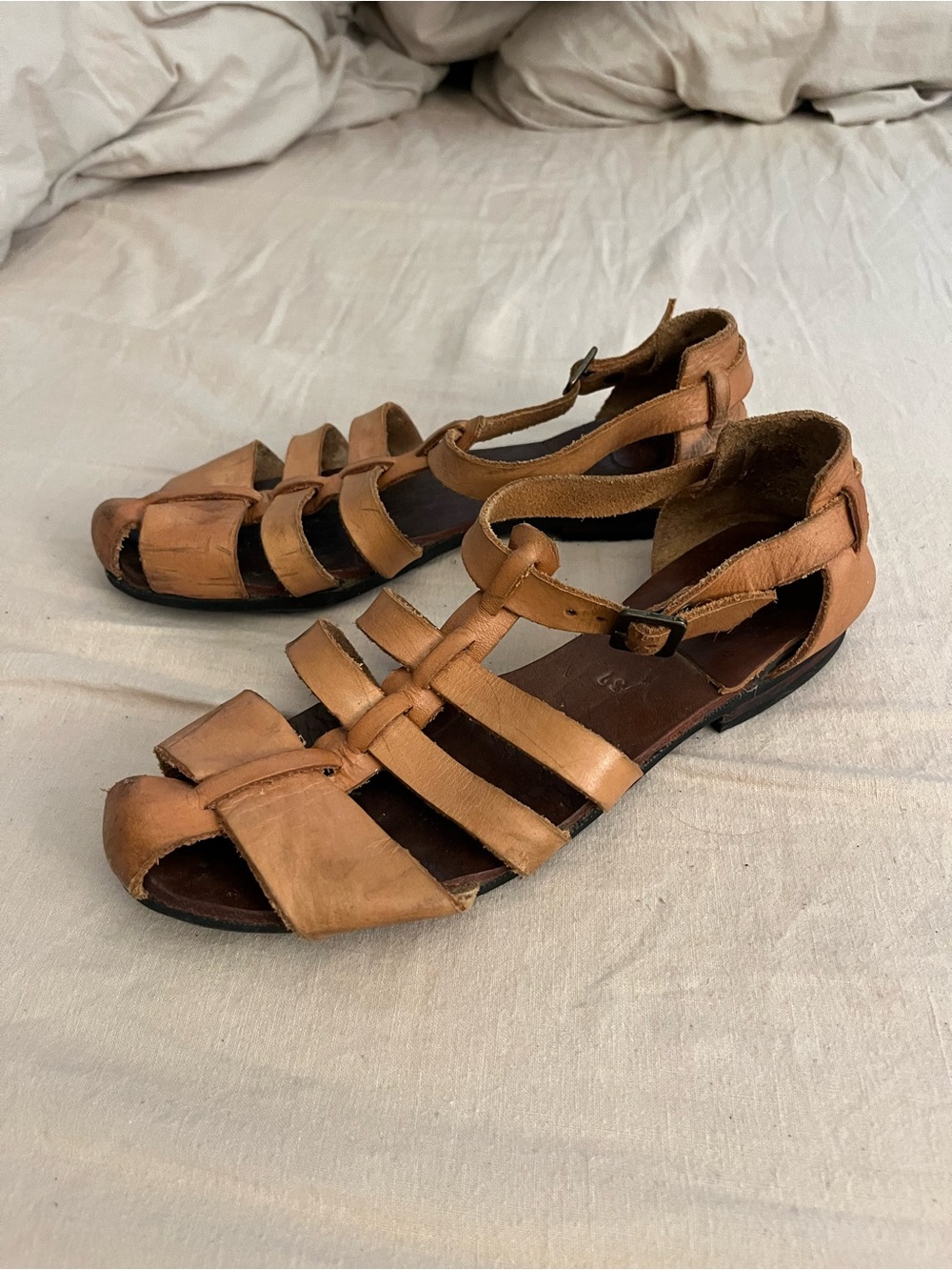 Women’s Nude Leather Flats